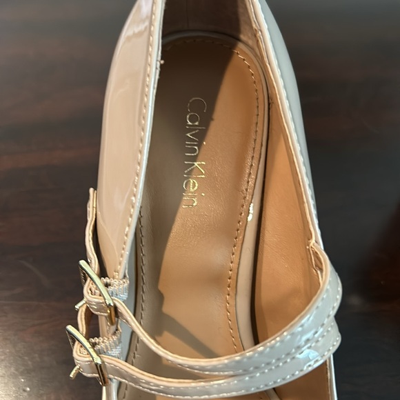 Calvin Klein Women’s Heel Cream baby pink color Size 6 Excellent condition - Picture 8 of 15